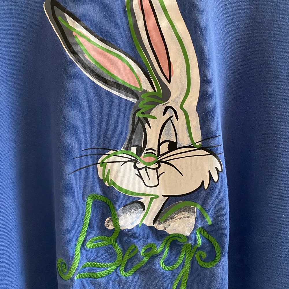 Bugs bunny embroidered tshirt